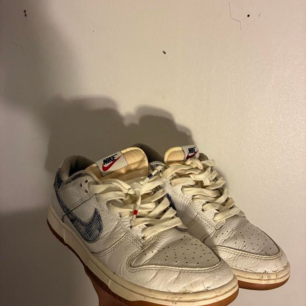 Nike Men's White and Cream Trainers